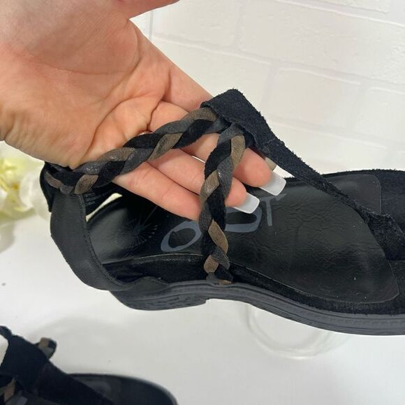 OTBT Earthly sandals black
Women’s size 6M - Picture 9 of 12